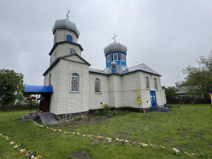 24 травня 2025 р. Божественна літургія у храмі Різдва Пресвятої Богородиці цього села Рожищанського деканату (Луцький р-н). Світлини інформаційної служби єпархії.