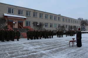 19 січня 2016 р. У луцькій військовій частині 1141 Національної гвардії України. Світлина інформаційної служби єпархії